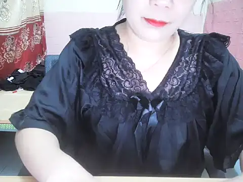 Snapshot of lusa_baby chatting on June 24, 2026, 1:53 pm lusa baby online show from June 24, 2026, 1:53 pm