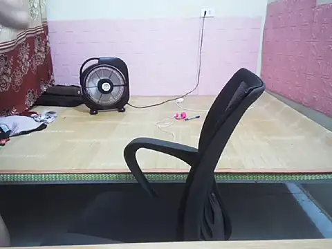 Snapshot of lusa_baby chatting on June 25, 2026, 9:47 am lusa baby online show from June 25, 2026, 9:47 am