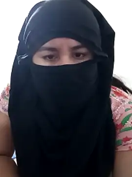 chicaabierta online show from March 22, 2026, 11:06 pm