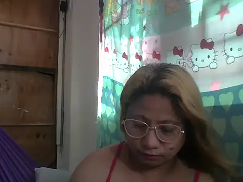 PinayChristine online show from May 23, 2026, 2:54 am