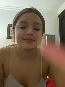 Snapshot of valvam_ chatting on May 13, 2026, 10:11 am valvam online show from May 13, 2026, 10:11 am