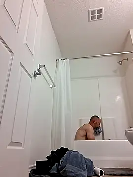 middickstroking online show from May 18, 2026, 1:39 am