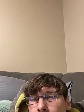 Zombieman420860 online show from May 3, 2026, 11:52 pm