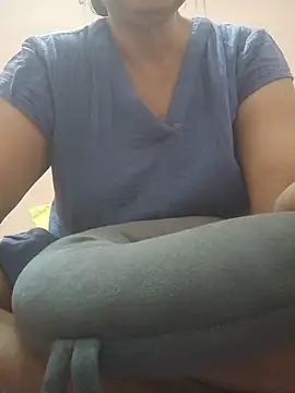 Snapshot of Wild_Kiara chatting on June 21, 2026, 5:52 pm Wild Kiara online show from June 21, 2026, 5:52 pm