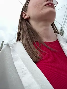 Snapshot of FReyja_44 chatting on July 4, 2026, 9:15 am FReyja 44 online show from July 4, 2026, 9:15 am