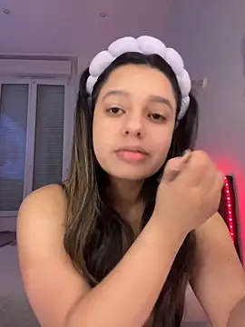 Snapshot of Lusty_Lunaa chatting on April 10, 2026, 7:15 am Lusty Lunaa online show from April 10, 2026, 7:15 am