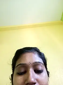bannerjeesneha20 online show from May 8, 2026, 2:48 am