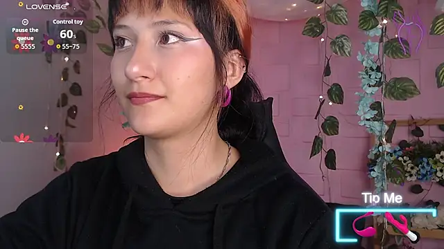 Snapshot of eyes_moonn chatting on March 28, 2026, 11:22 am eyes moonn online show from March 28, 2026, 11:22 am