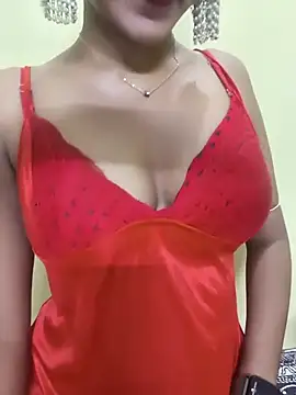 Snapshot of Rubina_Love chatting on April 15, 2026, 9:48 am Rubina Love online show from April 15, 2026, 9:48 am