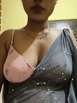 Snapshot of Rubina_Love chatting on June 27, 2026, 2:01 pm Rubina Love online show from June 27, 2026, 2:01 pm