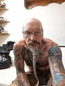 FilthyFreek online show from April 3, 2026, 8:04 pm