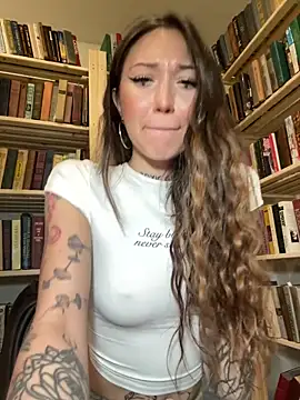 Snapshot of SaintSquirt chatting on May 29, 2026, 12:11 pm SaintSquirt online show from May 29, 2026, 12:11 pm