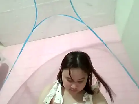 TieuYeuTinh6868 online show from March 26, 2026, 9:24 pm