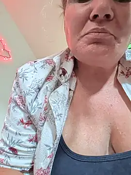 Snapshot of trippsgotlips chatting on June 20, 2026, 12:54 pm trippsgotlips online show from June 20, 2026, 12:54 pm