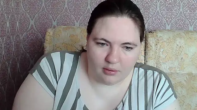 Snapshot of ElviraOreilllyX chatting on May 4, 2026, 6:49 am ElviraOreilllyX online show from May 4, 2026, 6:49 am