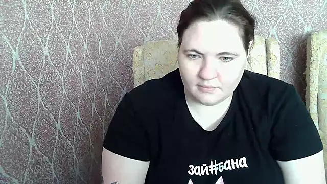 Snapshot of ElviraOreilllyX chatting on April 14, 2026, 12:54 pm ElviraOreilllyX online show from April 14, 2026, 12:54 pm