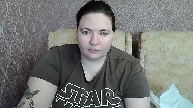 Snapshot of ElviraOreilllyX chatting on April 10, 2026, 5:25 am ElviraOreilllyX online show from April 10, 2026, 5:25 am