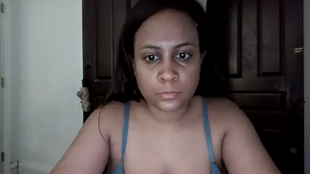 Snapshot of biancadoesit chatting on April 17, 2026, 9:50 pm biancadoesit online show from April 17, 2026, 9:50 pm