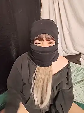 NomiHana online show from May 14, 2026, 11:57 pm
