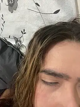 Snapshot of isadora437 chatting on March 24, 2026, 12:32 am isadora437 online show from March 24, 2026, 12:32 am