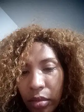 Snapshot of SolashLitzy_Curly chatting on May 20, 2026, 3:47 am SolashLitzy Curly online show from May 20, 2026, 3:47 am