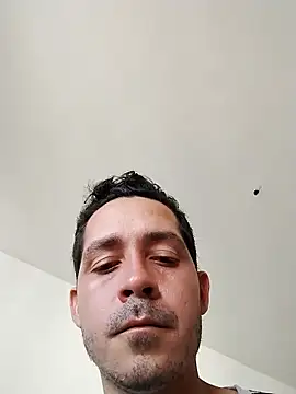 Gabriel leon33 online show from May 1, 2026, 8:36 pm