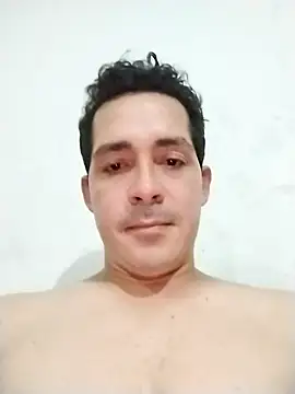 Gabriel leon33 online show from May 16, 2026, 9:19 am