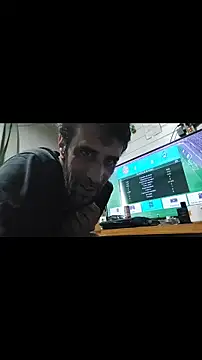VladTepeslll online show from May 5, 2026, 4:21 pm