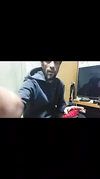 VladTepeslll online show from May 10, 2026, 9:49 pm