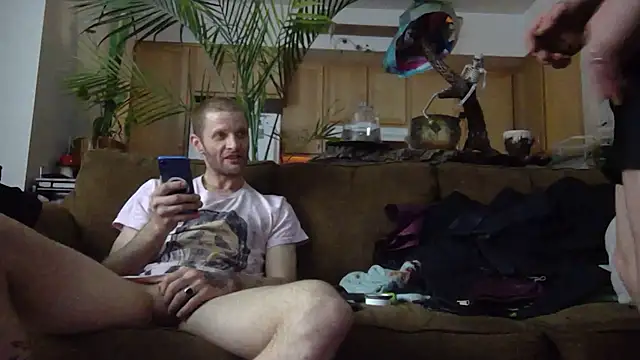 Snapshot of DavidEugeneOr chatting on May 2, 2026, 11:59 am DavidEugeneOr online show from May 2, 2026, 11:59 am
