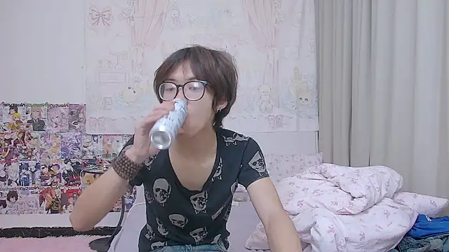 buding-001 online show from May 13, 2026, 10:44 am