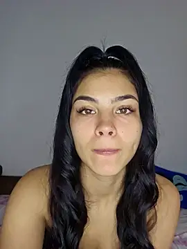 Snapshot of Crissdesire chatting on April 7, 2026, 1:57 pm Crissdesire online show from April 7, 2026, 1:57 pm