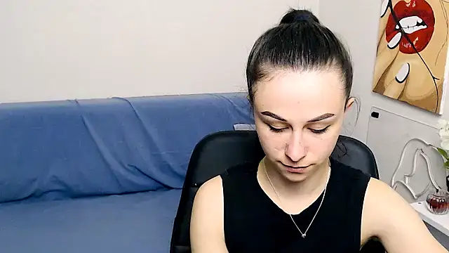 Anna Sia  online show from March 24, 2026, 1:00 pm