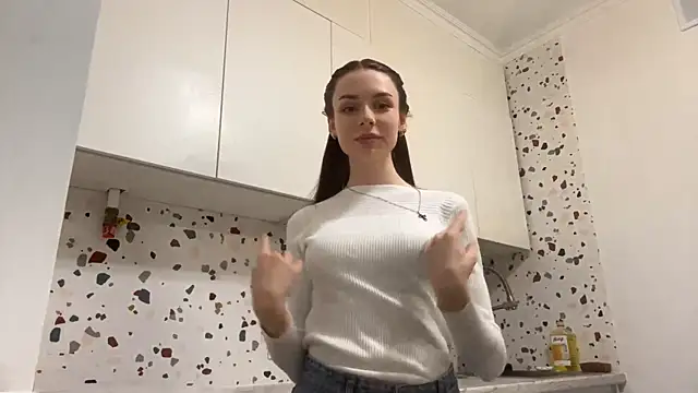 Snapshot of SlippyEngine chatting on March 25, 2026, 5:34 pm SlippyEngine online show from March 25, 2026, 5:34 pm