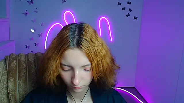 Snapshot of Butterfly_Milly chatting on June 29, 2026, 11:32 am Butterfly Milly online show from June 29, 2026, 11:32 am