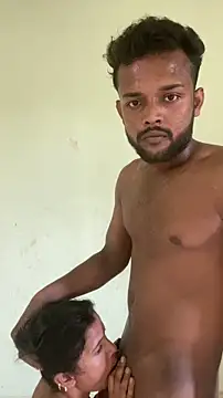 hornysofiya online show from April 13, 2026, 9:46 am