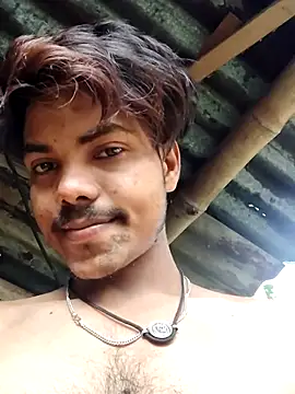Snapshot of luck00y chatting on April 12, 2026, 1:31 am luck00y online show from April 12, 2026, 1:31 am
