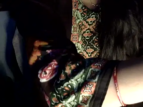 Shinny  online show from April 21, 2026, 4:02 pm