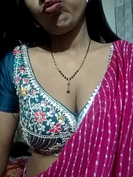 Snapshot of khushi_ji00 chatting on May 6, 2026, 12:31 pm khushi ji00 online show from May 6, 2026, 12:31 pm