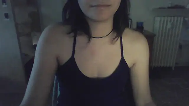 Snapshot of HoneyDrip_1 chatting on July 1, 2026, 5:57 pm HoneyDrip 1 online show from July 1, 2026, 5:57 pm
