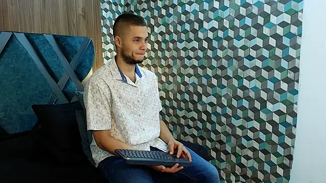 Snapshot of Joaho_Fernandez chatting on June 14, 2026, 9:49 pm Joaho Fernandez online show from June 14, 2026, 9:49 pm
