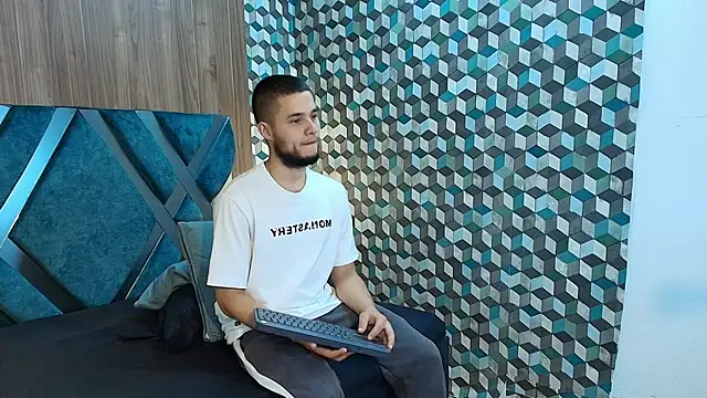 Snapshot of Joaho_Fernandez chatting on July 6, 2026, 9:28 pm Joaho Fernandez online show from July 6, 2026, 9:28 pm