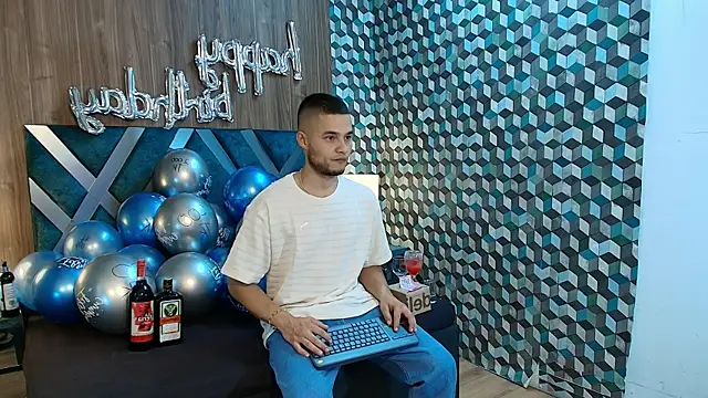 Snapshot of Joaho_Fernandez chatting on July 8, 2026, 9:37 pm Joaho Fernandez online show from July 8, 2026, 9:37 pm