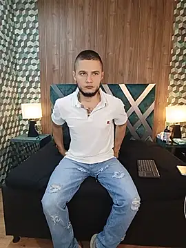 Snapshot of Joaho_Fernandez chatting on July 2, 2026, 9:10 pm Joaho Fernandez online show from July 2, 2026, 9:10 pm