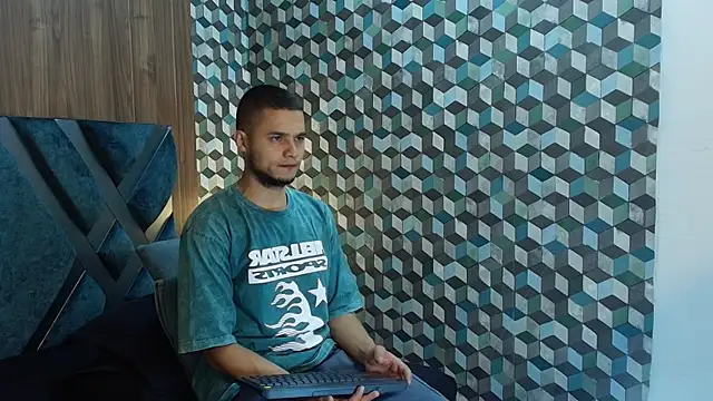 Snapshot of Joaho_Fernandez chatting on May 16, 2026, 9:14 pm Joaho Fernandez online show from May 16, 2026, 9:14 pm