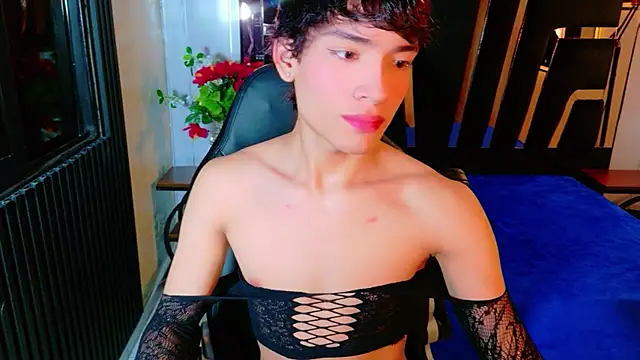 Snapshot of IsaacNovaa chatting on April 26, 2026, 1:30 pm IsaacNovaa online show from April 26, 2026, 1:30 pm