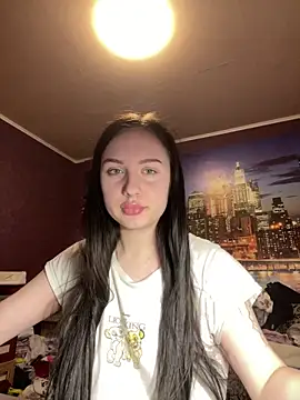 Snapshot of Avellya chatting on March 27, 2026, 2:40 pm Avellya online show from March 27, 2026, 2:40 pm