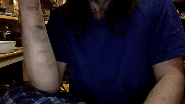 hairyhungnaughtyguy online show from May 23, 2026, 11:09 am