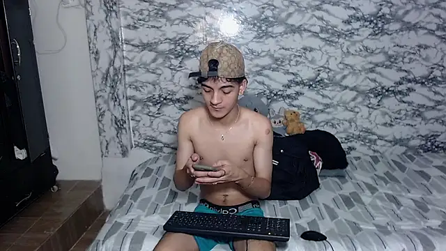 Snapshot of escanor_ar chatting on March 26, 2026, 10:07 pm escanor ar online show from March 26, 2026, 10:07 pm