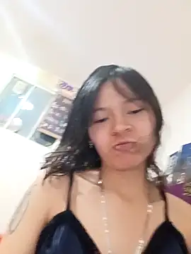 Snapshot of Ninffa_sweet21 chatting on May 8, 2026, 12:25 am Ninffa sweet21 online show from May 8, 2026, 12:25 am